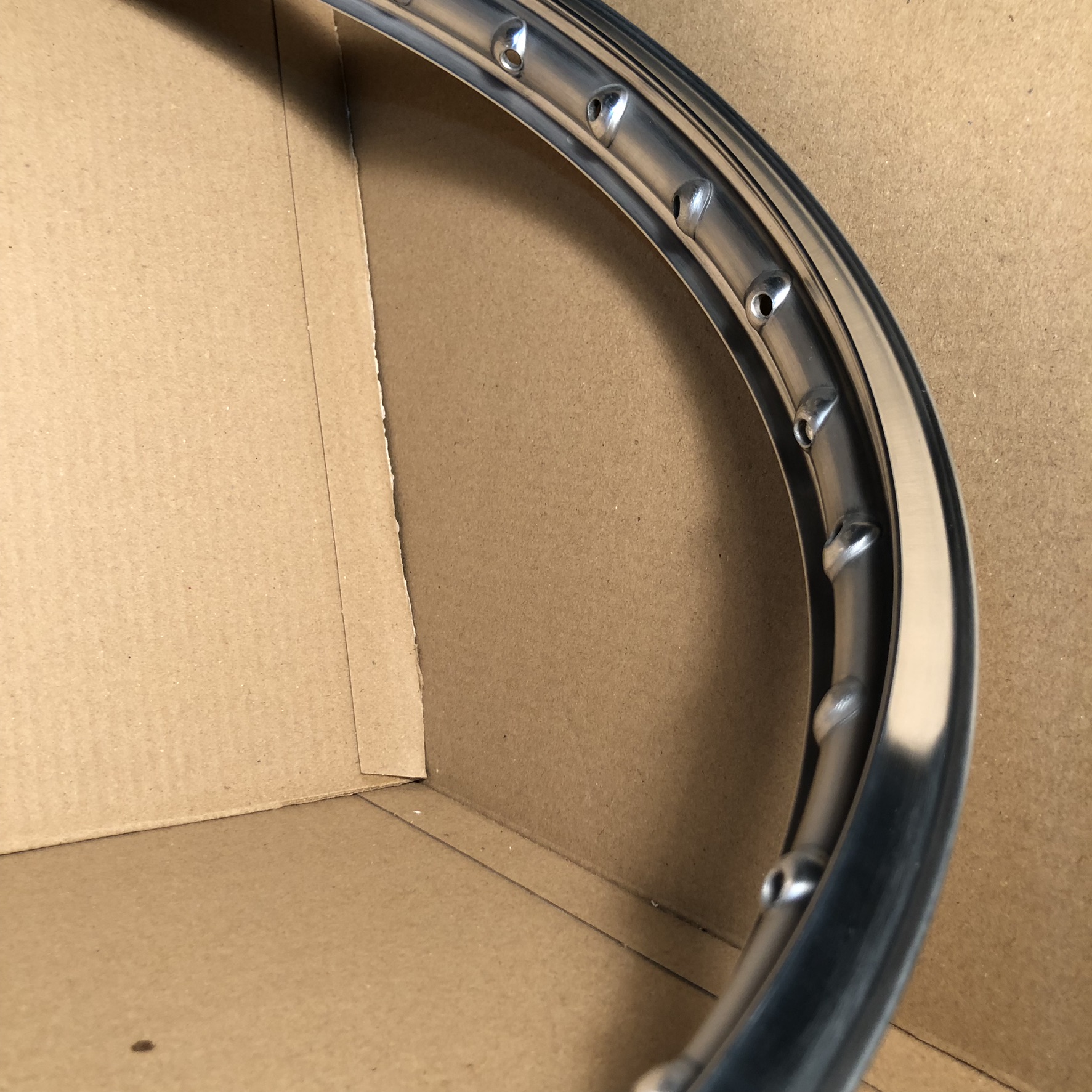 Cerchio Alluminio 1,20x18. 32 fori - immagine 4